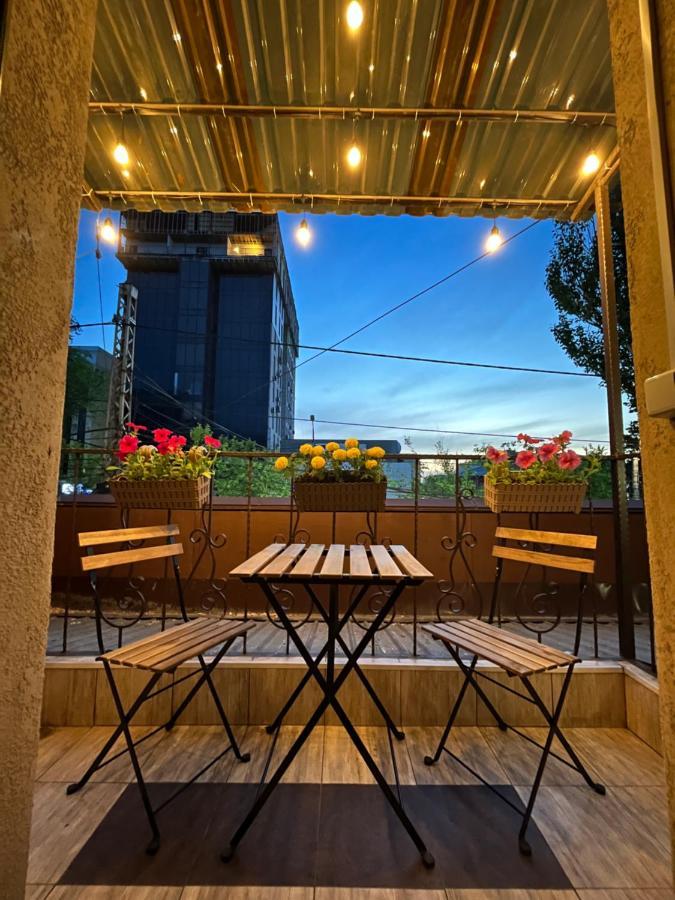 People Hostel Bishkek Exterior photo